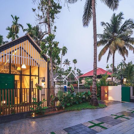 The Little Acres Cherai Vypin Экстерьер фото