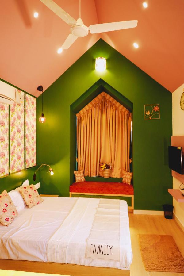 The Little Acres Cherai Vypin Экстерьер фото