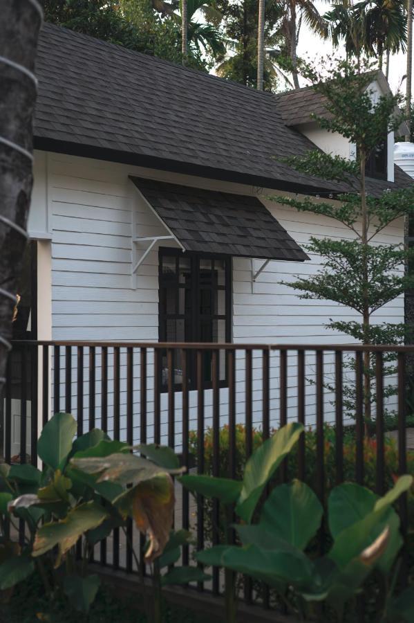 The Little Acres Cherai Vypin Экстерьер фото