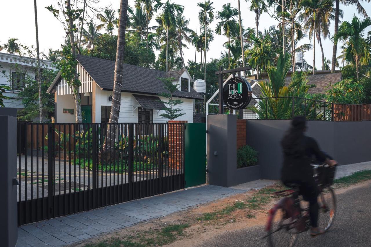 The Little Acres Cherai Vypin Экстерьер фото